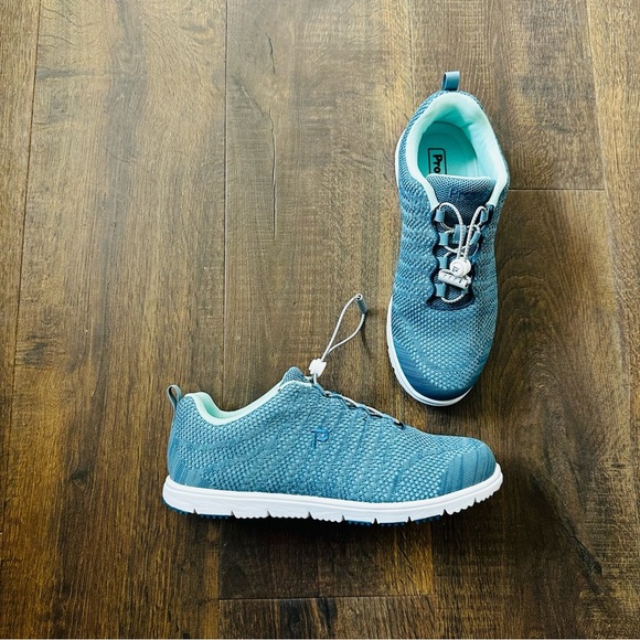 Propet Travelwalker Evo Sneaker | Size 9 X Wide - Picture 6 of 10